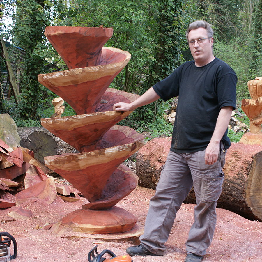 Wood Sculptor, UK, United Kingdom, Wood Carver, Chainsaw carvings